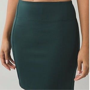 Lululemon cityfarer skirt